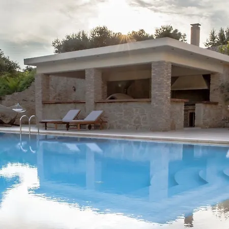 Melitini Villa *